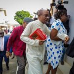 Godwin-Emefiele-Arrived-Court-With-Bible-4