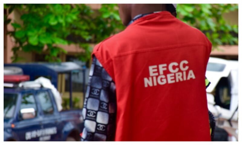EFCC arrests 19 suspected internet fraudsters in Niger State