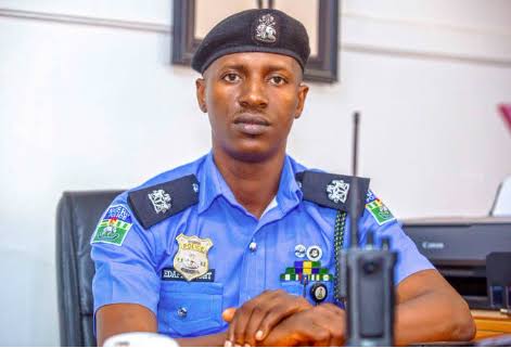 Police arrest syndicate hypnotising victims under guise of seeking directions in Delta