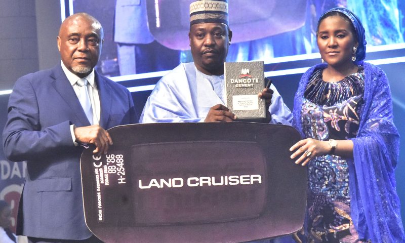 Dangote Splashes N15bn in Gifts, Cash to appreciate Cement Distributors at Awards Nite 