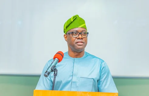 Oyo guber: ‘I’ve freed you, bring out your billboards with PDP logo’ – Makinde tells aspirants