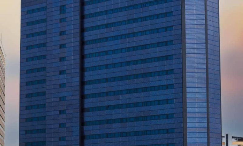 Sterling Bank celebrates zero-fee anniversary, returns over N2bn