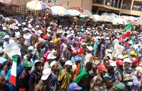 Ekiti Guber: APC is gone – Isaac Fayose reacts as mammoth crowd receive PDP candidate