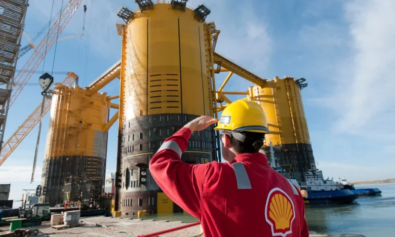 Shell, banks launch $3bn financing for oil contractors