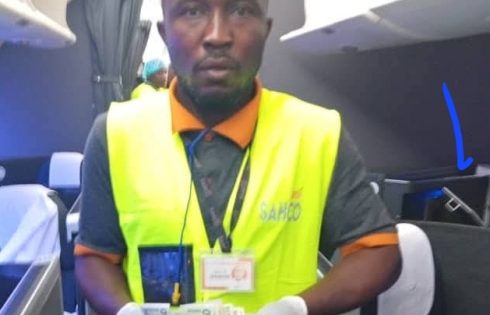 Encomiums as SAHCO Cabin Cleaner Returns $730, Credit Cards Found on British Airways Flight