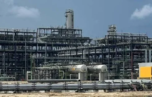 Dangote refinery expands free fuel delivery to four states